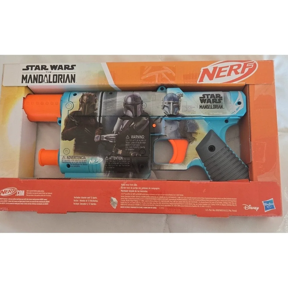 Nerf Star Wars The‎ Mandalorian Blaster Toy with 12 Darts Ages 8